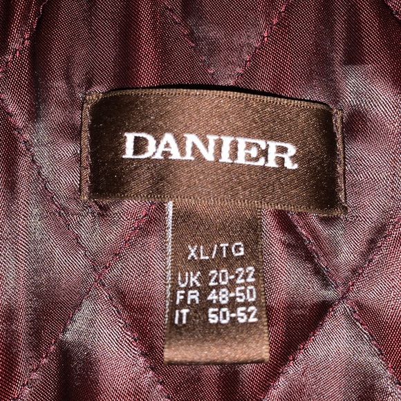 Danier Womens leather jacket - Picture 2 of 4